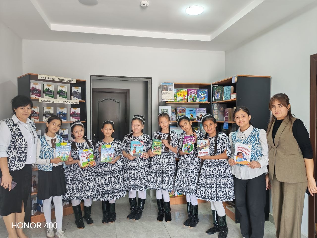 ”Kitob-eng yaqin do’st”mavzusida tadbir tashkil qilindi.