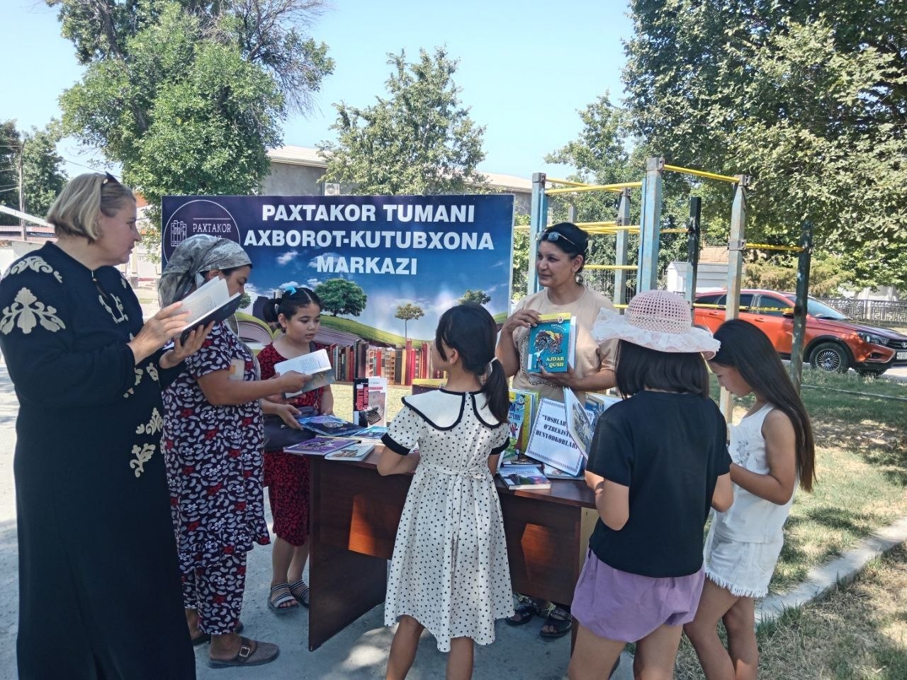«Dolzarb 90 kun» loyihasi doirasida kitob ko'rgazmasi va kitob targ'iboti o'tkazildi.