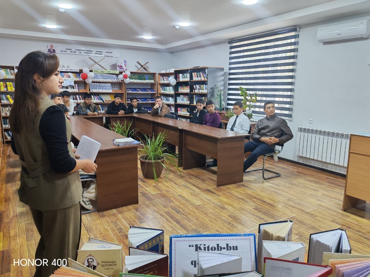 ”Mening yurtim kecha va bugun” mavzusida davra suhbati tashkil qilindi.