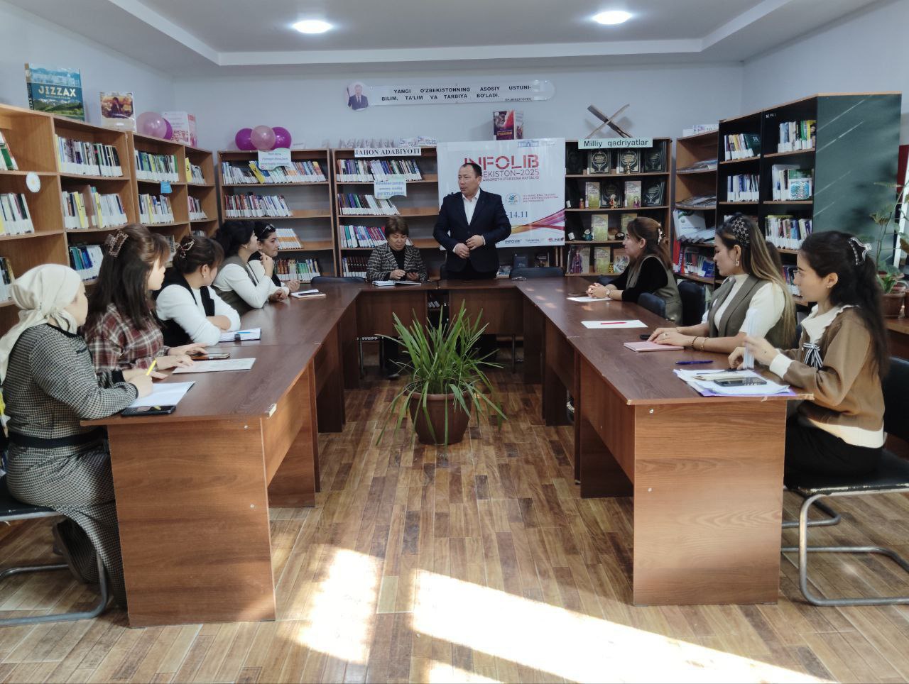 “Ustozga ehtirom” kitobi taqdimoti o‘tkazildi