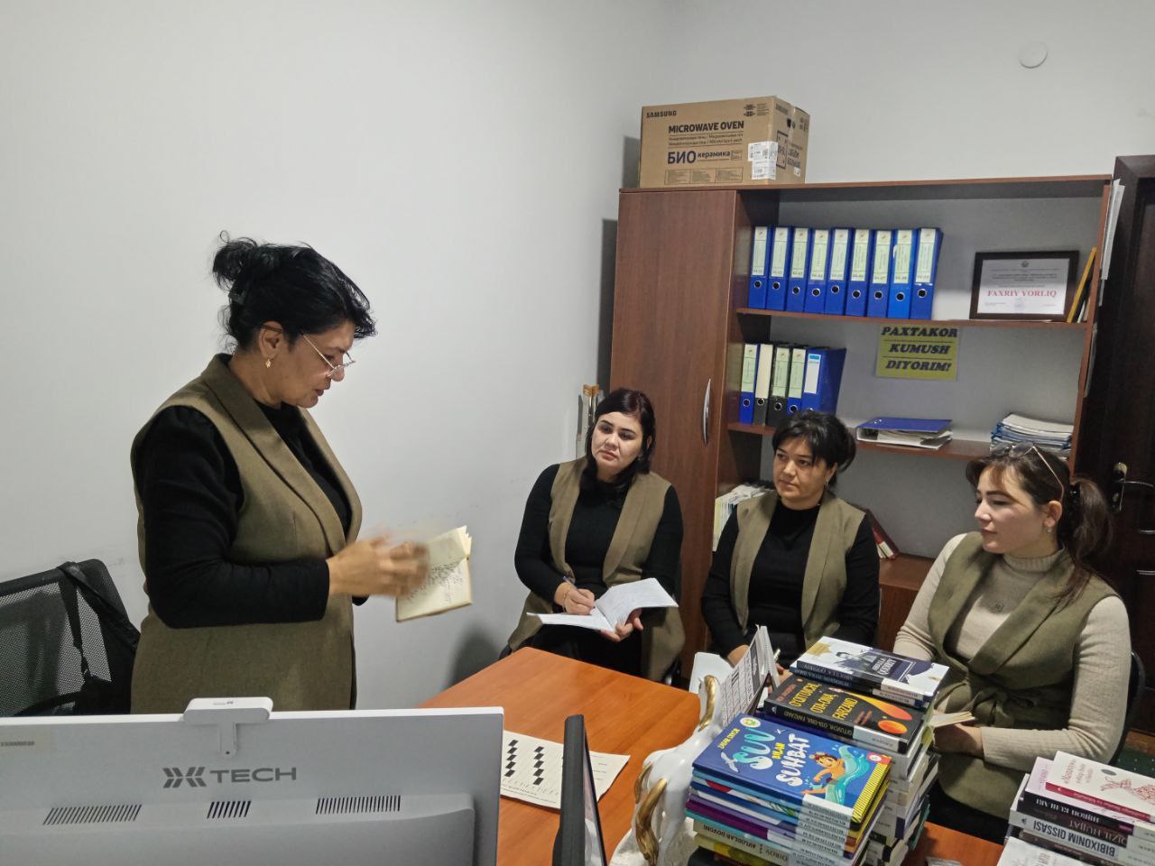 " Tadbirlar tashkil etish va o'tkazilgan tadbirlarga  ma'lumot  tayyorlash" mavzusida  mahorat darsi o'tkazildi.
