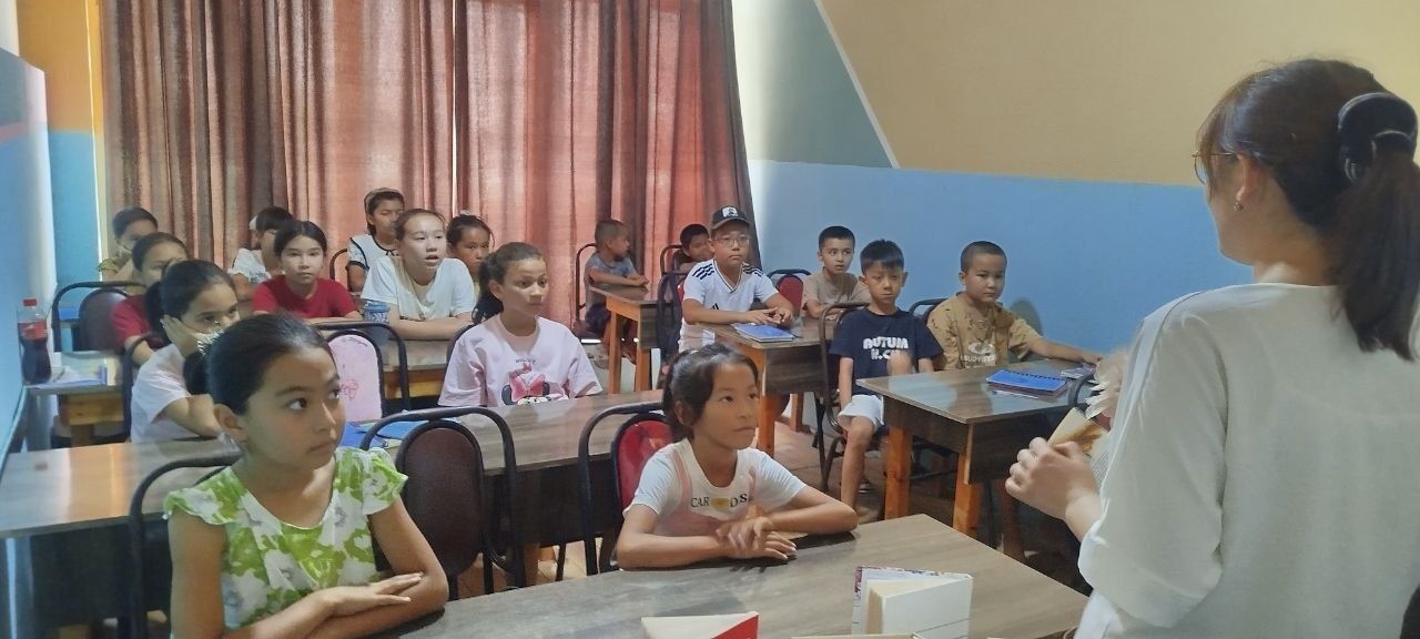 "Yozgi ta'tilni mazmunli o'tkazamiz" mavzusida davra suhbati tashkil etildi.